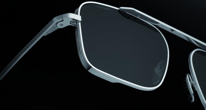 Le designer Jérôme Mage poursuit son but : créer les plus belles lunettes du monde.