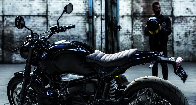Avec sa selle monoplace et son dosseret issus du catalogue de la marque, cette BMW prend des allures de roadster des rues.