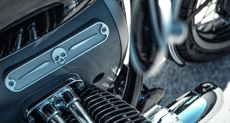 BMW R 18 - Royal Racer : imaginée par Moto Store Aix et réalisée par l’Atelier Pianelli. Un splendide hommage à son ancêtre, la BMW R 5.