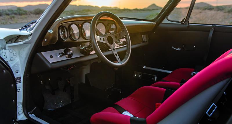 La 911K et son inspiratrice, le prototype de course 908 Kurz Heck de 1968.
