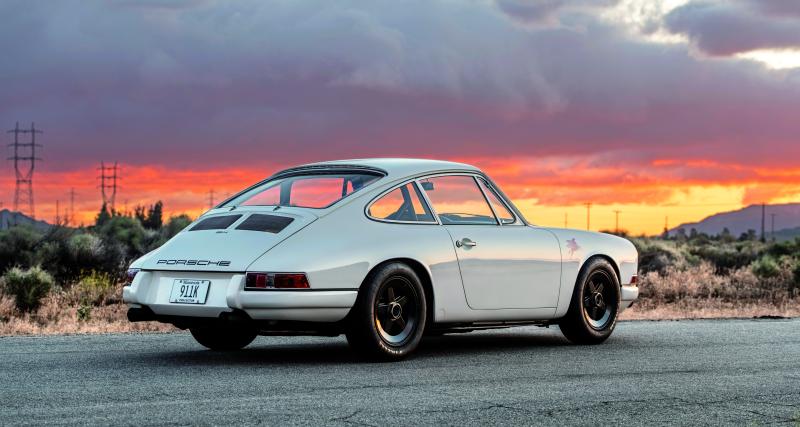La 911K et son inspiratrice, le prototype de course 908 Kurz Heck de 1968.