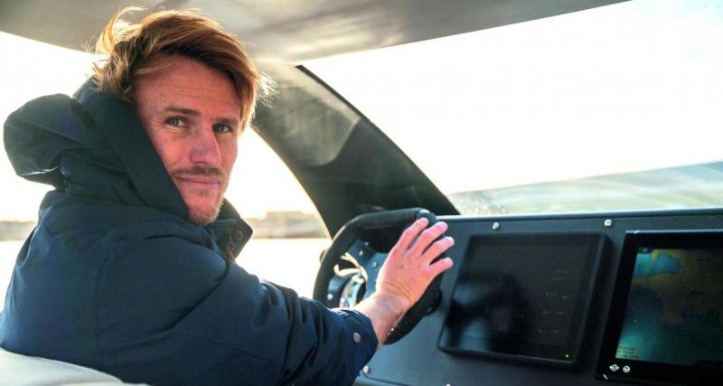 À bord de son Ultim avec lequel il espère pouvoir prendre le départ de la Route du Rhum en novembre prochain.