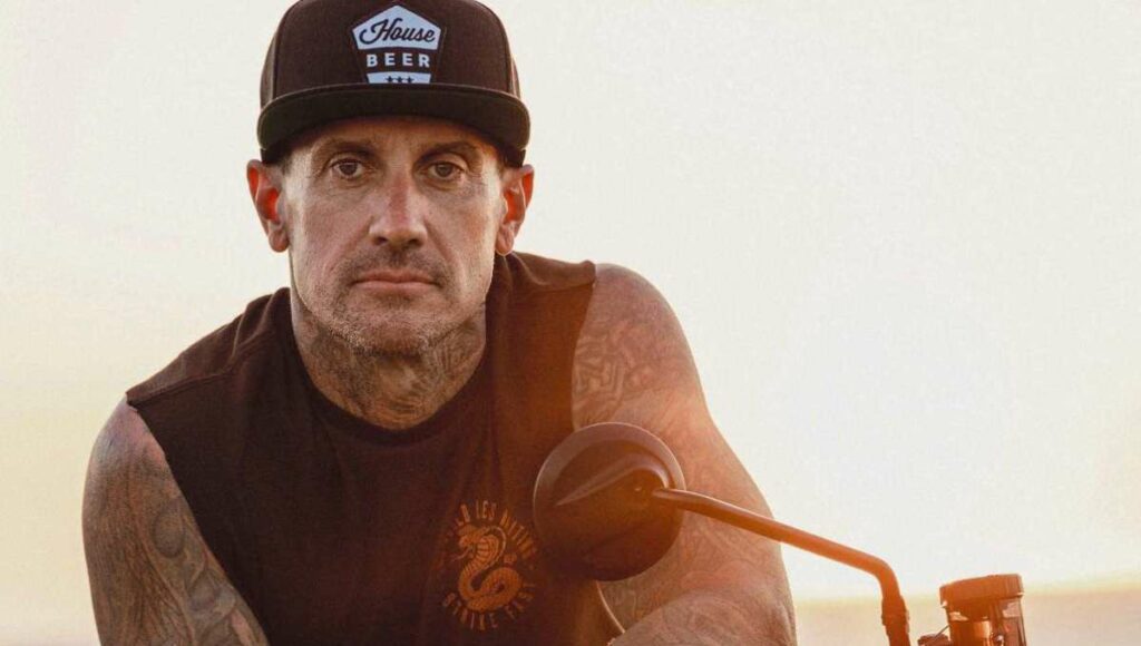 Hero – Carey Hart : les pieds sur terre
