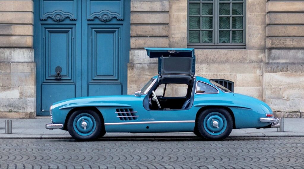 Massimo et sa Mercedes 300 SL : étoile parisienne