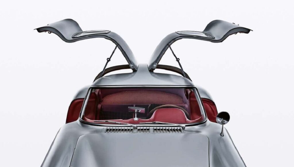 Mercedes-Benz 300 SLR coupé : Papillon record